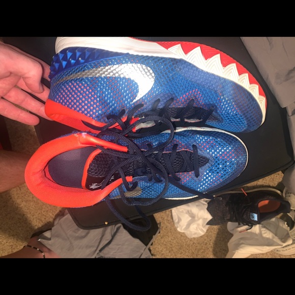 Nike Kyrie 1s “USA” - Picture 4 of 7